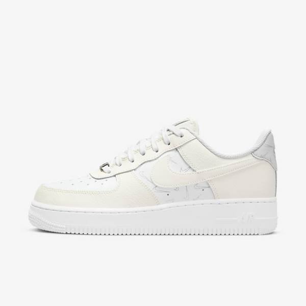 Nike Air Force 1 07 Women\'s Sneakers White / Platinum | NK768YAL