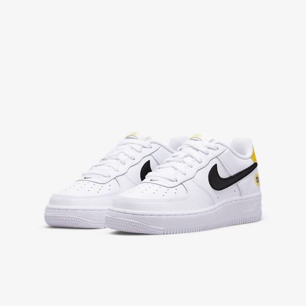 Nike Air Force 1 LV8 Older Kids' Sneakers White / Black | NK491IWH