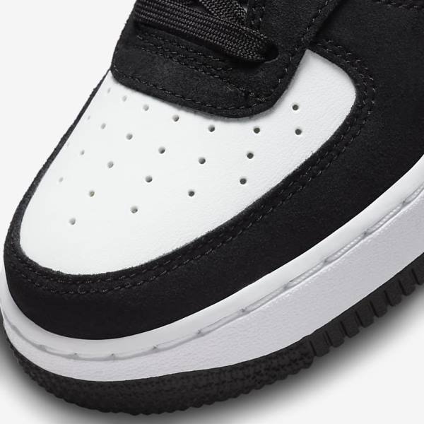 Nike Air Force 1 LV8 Older Kids' Sneakers Black / White / Dark | NK581HCI