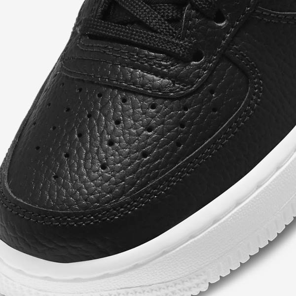 Nike Air Force 1 Older Kids' Sneakers Black / White | NK270MBD