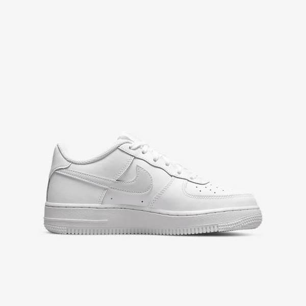 Nike Air Force 1 Older Kids' Sneakers White | NK297GJS