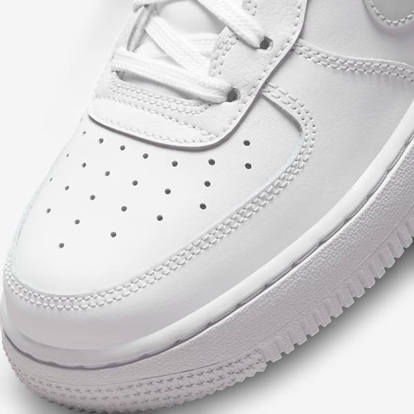 Nike Air Force 1 Older Kids' Sneakers White | NK297GJS