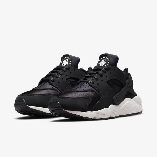 Nike Air Huarache LE Men's Sneakers Black / White | NK307YKX