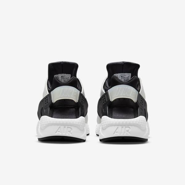 Nike Air Huarache Men's Sneakers Black / White | NK872VGN