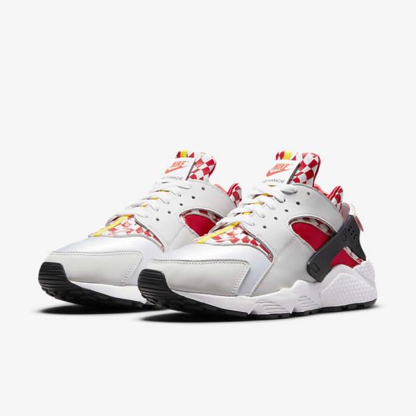 Nike Air Huarache Premium Liverpool F.C. Men's Sneakers White / Yellow / Red | NK586HRD