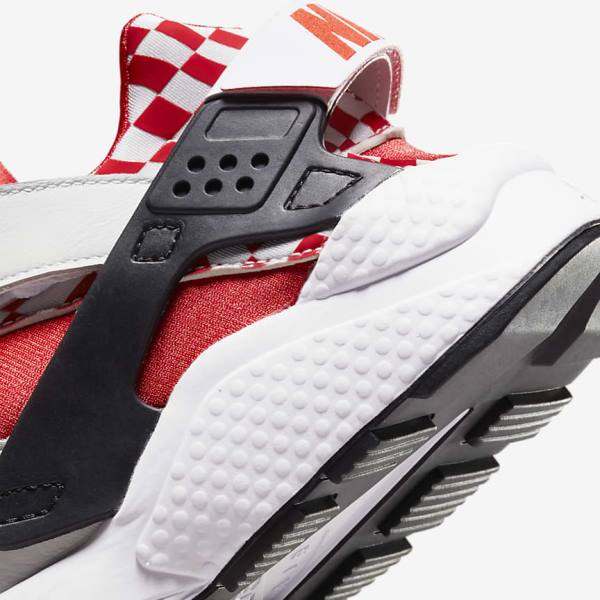 Nike Air Huarache Premium Liverpool F.C. Men's Sneakers White / Yellow / Red | NK586HRD