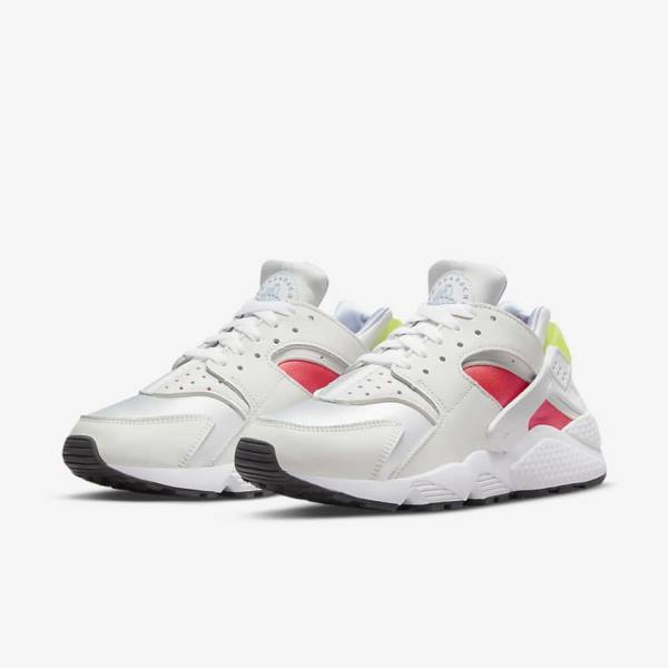 Nike Air Huarache Women's Sneakers White / Light Red / Black | NK102XIN