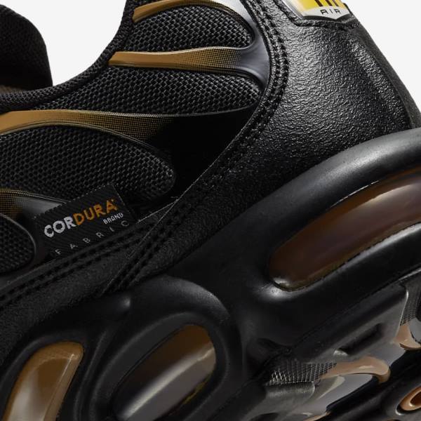 Nike Air Max Plus Men's Sneakers Black / Brown / Gold | NK035GBC