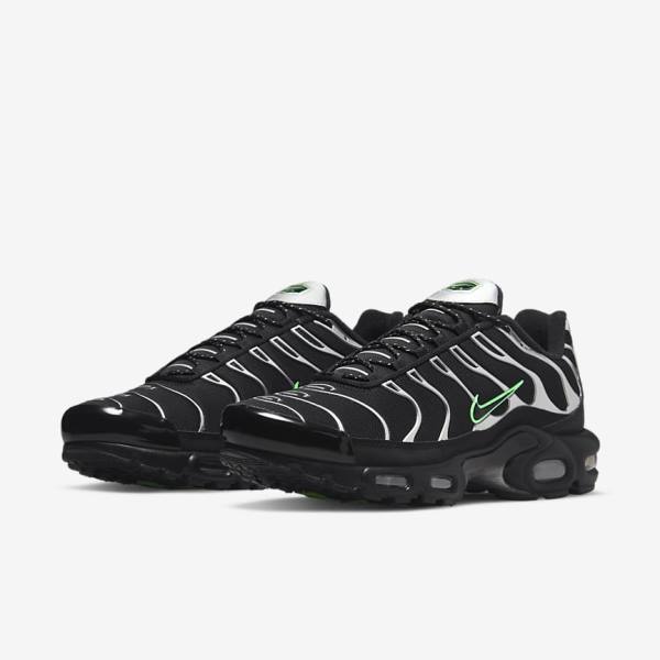 Nike Air Max Plus Men's Sneakers Black / Green / Metal Silver / Black | NK071JZO