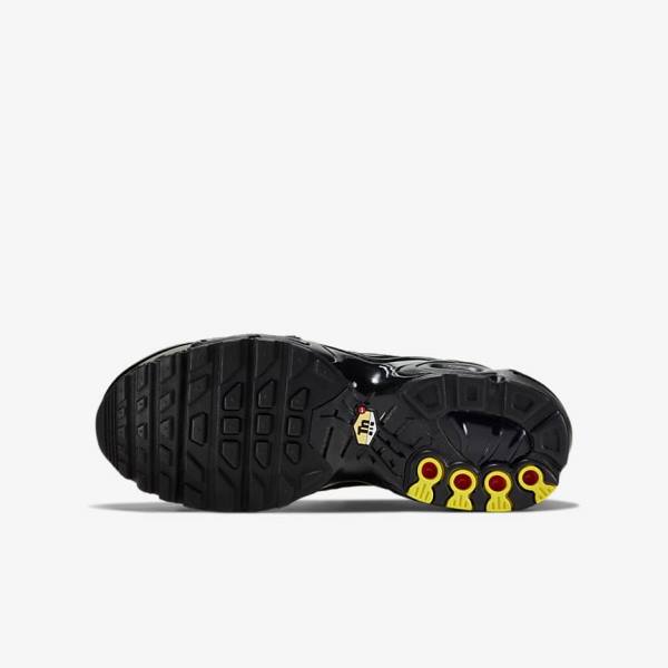 Nike Air Max Plus Older Kids' Sneakers Black | NK051VPY