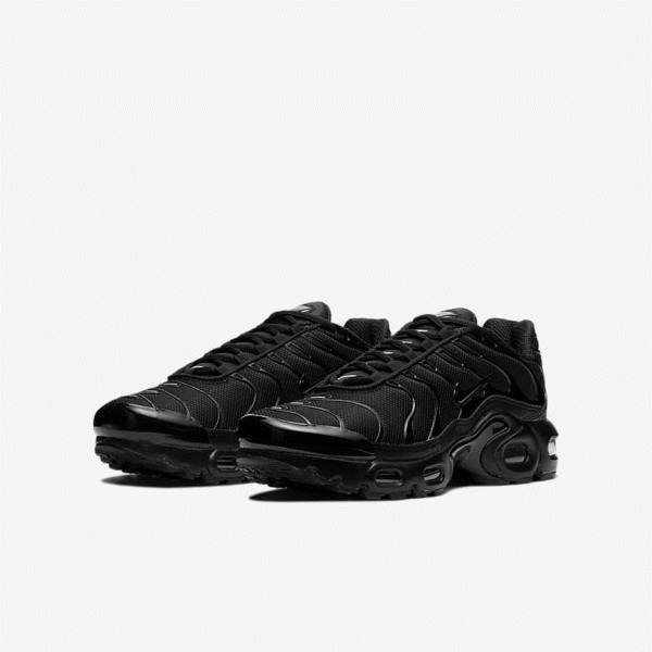 Nike Air Max Plus Older Kids' Sneakers Black | NK051VPY