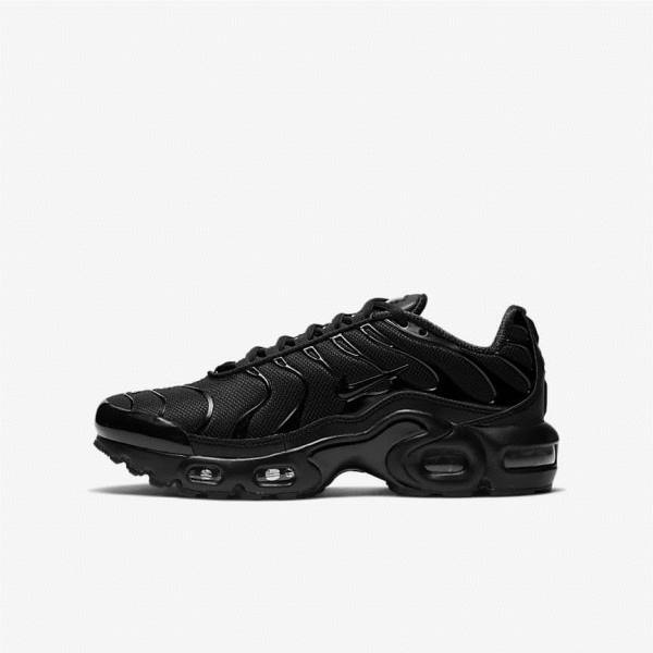 Nike Air Max Plus Older Kids\' Sneakers Black | NK051VPY