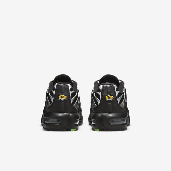 Nike Air Max Plus Older Kids' Sneakers Black / Green / Metal Silver / Black | NK503OVG