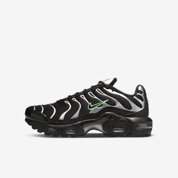 Nike Air Max Plus Older Kids\' Sneakers Black / Green / Metal Silver / Black | NK503OVG