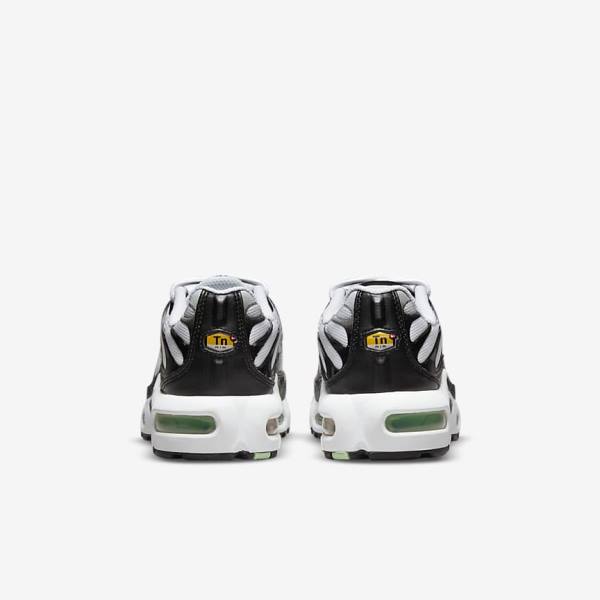 Nike Air Max Plus Older Kids' Sneakers White / Black / Silver / Mint | NK387VOG