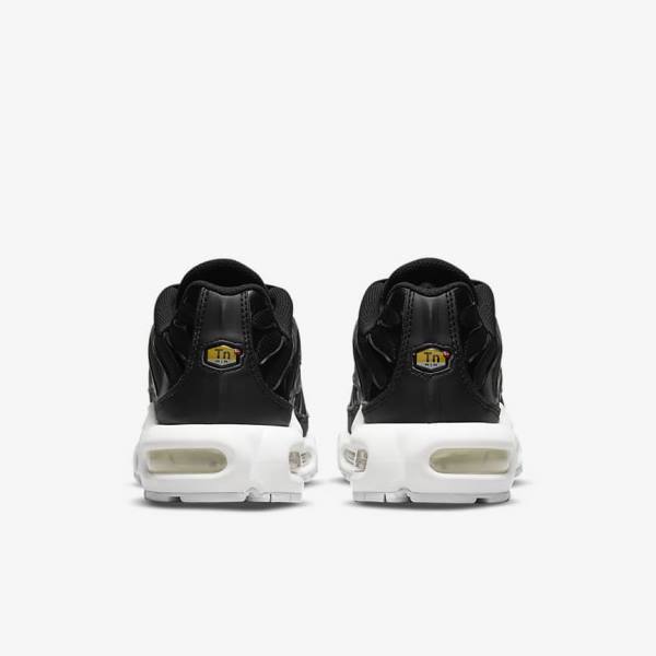 Nike Air Max Plus Women's Sneakers Black / White | NK725UYD