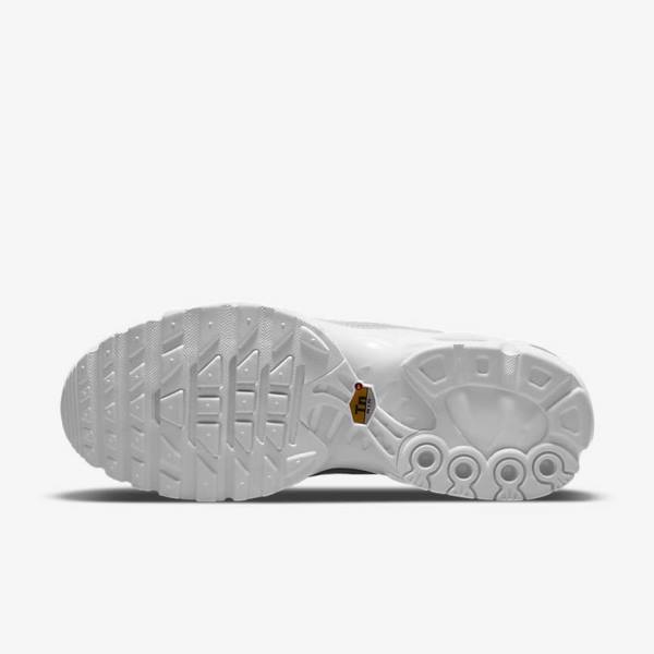 Nike Air Max Plus Women's Sneakers White / Platinum / White | NK937GNA