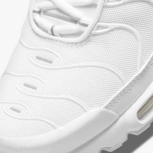 Nike Air Max Plus Women's Sneakers White / Platinum / White | NK937GNA