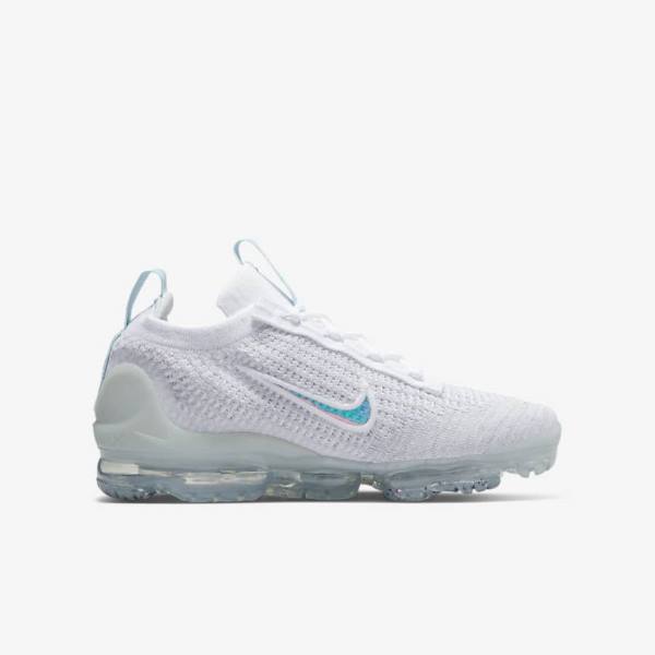 Nike Air VaporMax 2021 FK Older Kids' Sneakers White | NK379MTA