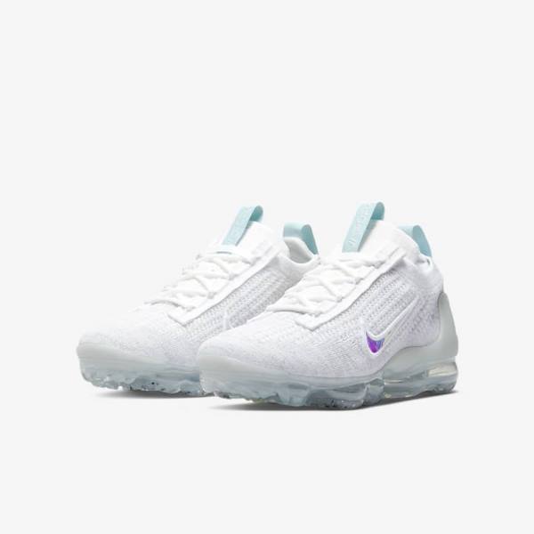 Nike Air VaporMax 2021 FK Older Kids' Sneakers White | NK379MTA