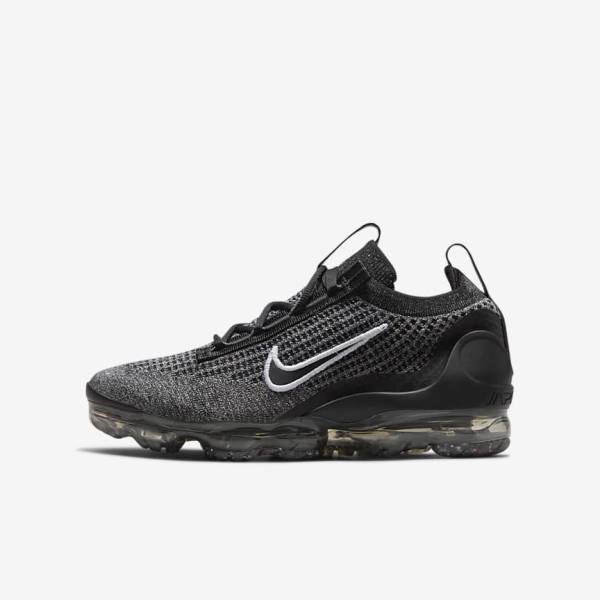 Nike Air VaporMax 2021 FK Older Kids\' Sneakers Black / White / Dark Grey / Black | NK865SWG