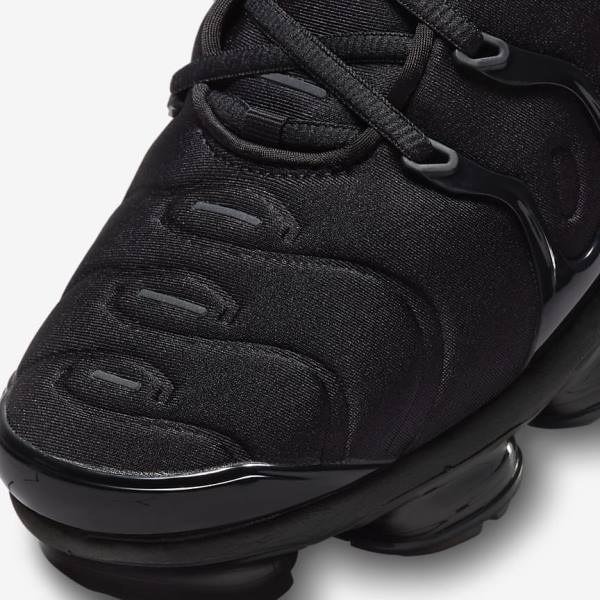 Nike Air VaporMax Plus Men's Sneakers Black / White | NK732ZBK