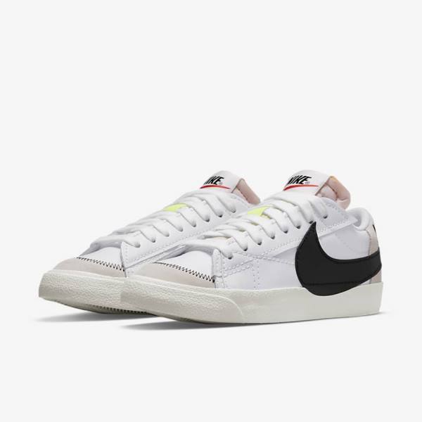 Nike Blazer Low 77 Jumbo Men's Sneakers White / Black | NK874ZGB