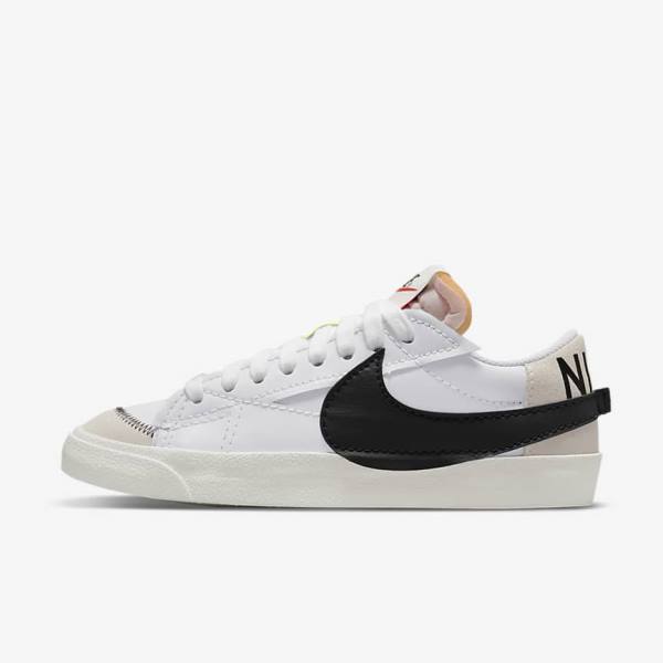 Nike Blazer Low 77 Jumbo Men\'s Sneakers White / Black | NK874ZGB