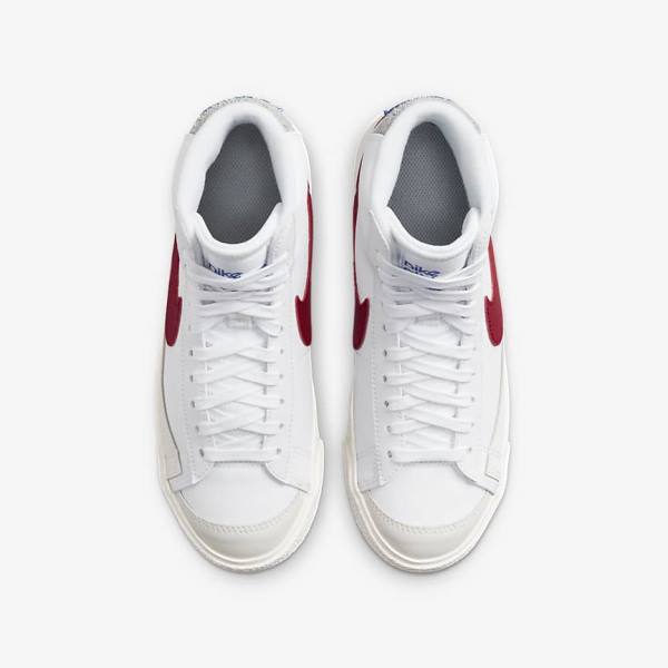 Nike Blazer Mid 77 Older Kids' Sneakers White / Light Grey / Red | NK167ILG