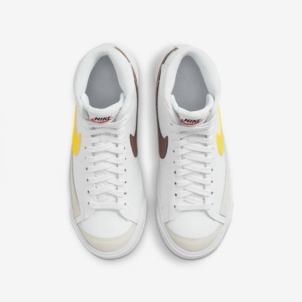 Nike Blazer Mid 77 Older Kids' Sneakers White | NK978AQO