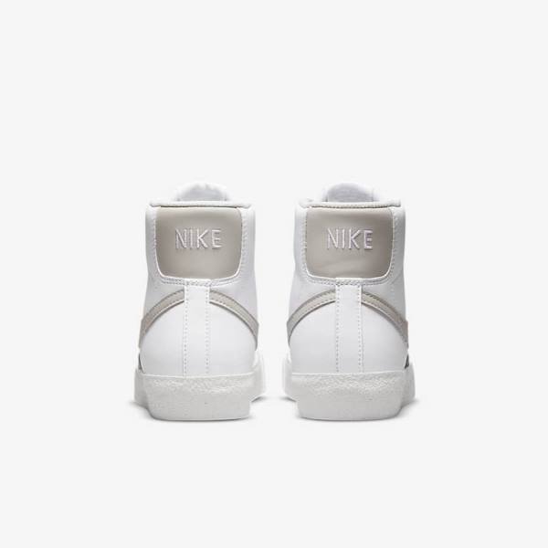 Nike Blazer Mid 77 SE Older Kids' Basketball Shoes White / Light Beige | NK869QSF