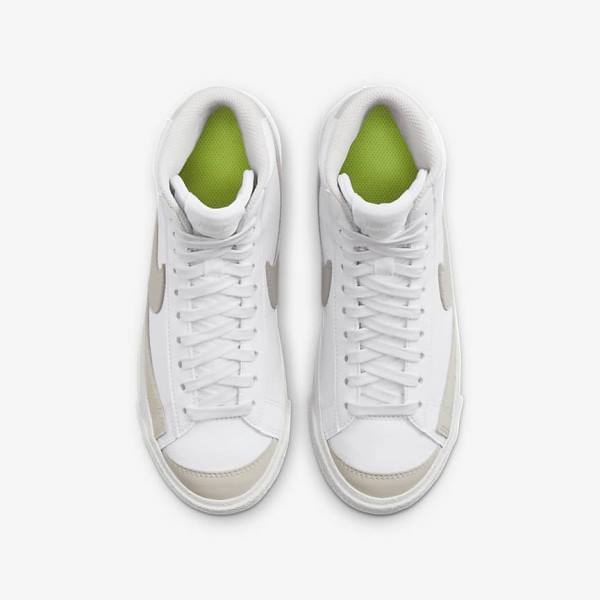 Nike Blazer Mid 77 SE Older Kids' Sneakers White / Light Beige | NK014LQC