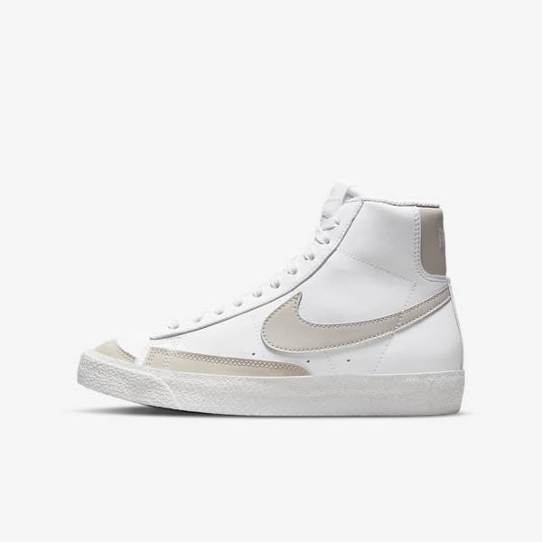 Nike Blazer Mid 77 SE Older Kids\' Sneakers White / Light Beige | NK014LQC