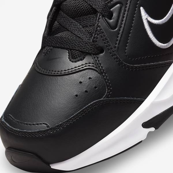 Nike Defy All Day (Extra Wide) Men's Training Shoes Black / White | NK507HFX