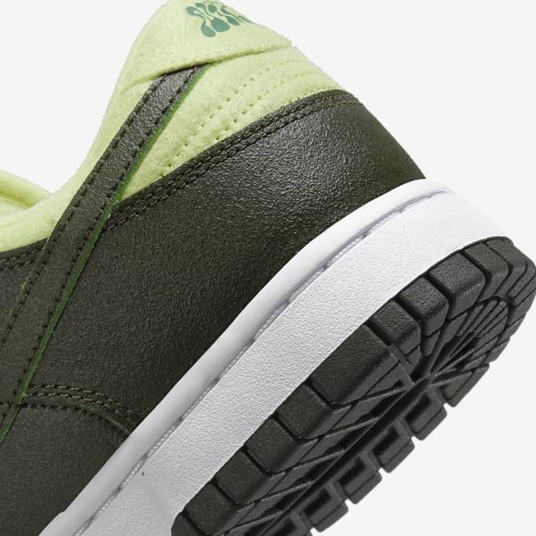 Nike Dunk Low LX Women's Sneakers Olive / Green | NK079SJC