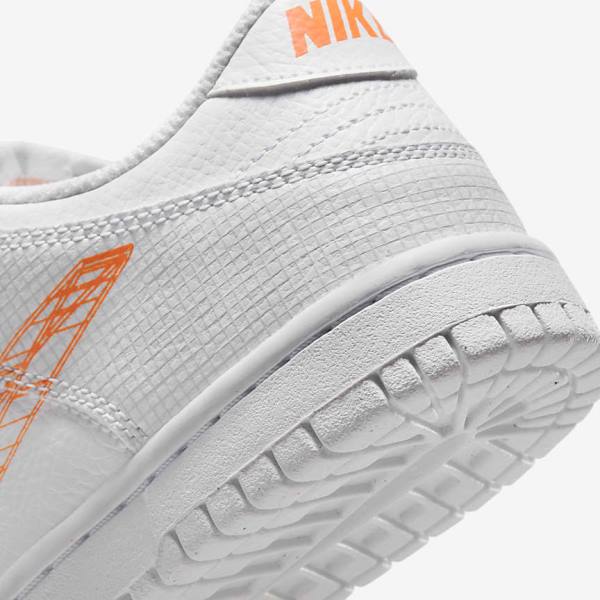 Nike Dunk Low SE Older Kids' Sneakers White / Platinum / Orange | NK403OZT