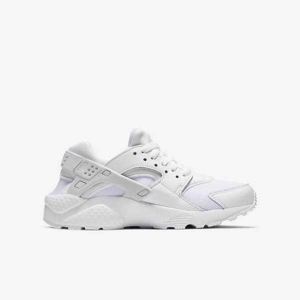 Nike Huarache Run Older Kids' Sneakers White / Platinum / White | NK183BTX