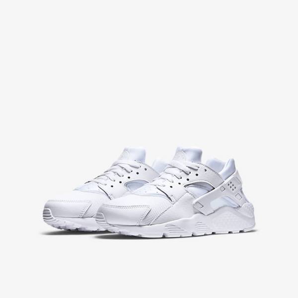 Nike Huarache Run Older Kids' Sneakers White / Platinum / White | NK183BTX