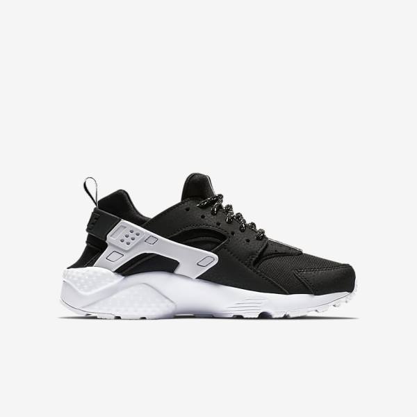 Nike Huarache SE Older Kids' Sneakers Black / White | NK290SVE