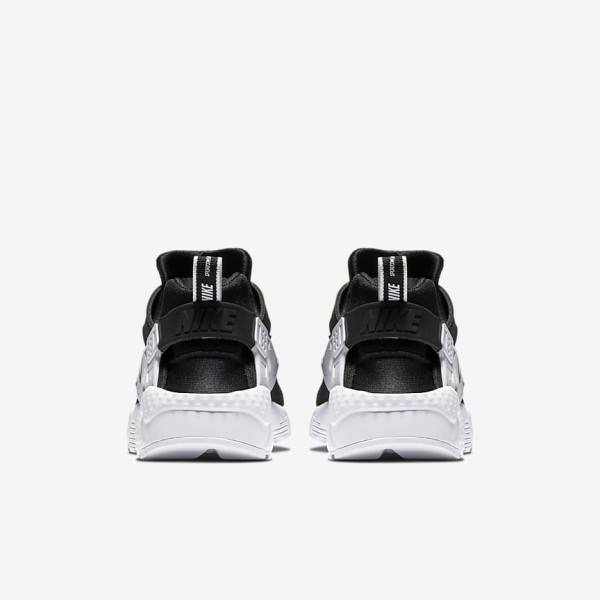 Nike Huarache SE Older Kids' Sneakers Black / White | NK290SVE