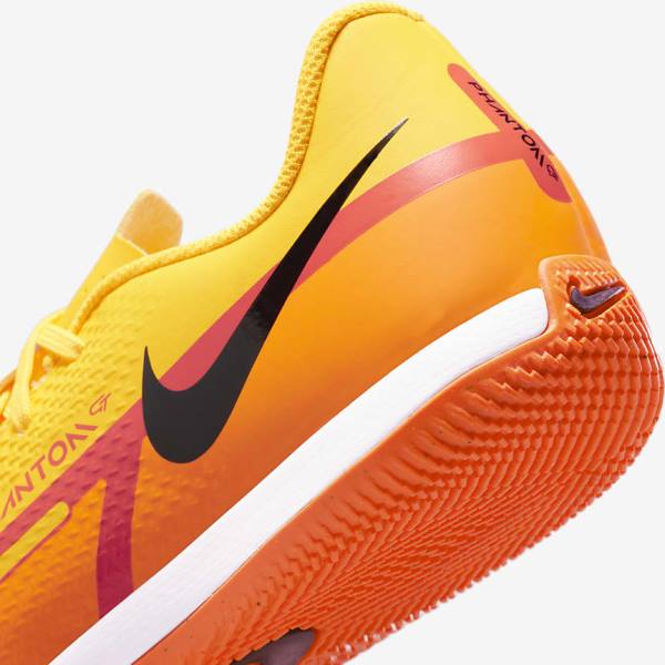 Nike Jr. Phantom GT2 Academy IC Older Indoor Court Kids' Football Shoes Orange / Light Red / Black | NK491CZU