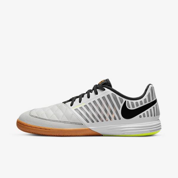 Nike Lunar Gato II IC Indoor Court Men\'s Football Shoes White / Yellow / Black | NK793MDS