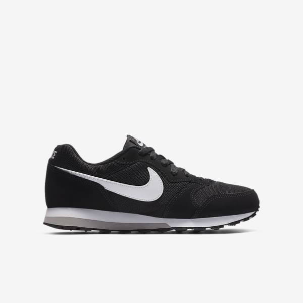 Nike MD Runner 2 Older Kids' Sneakers Black / Grey / White | NK165KSA