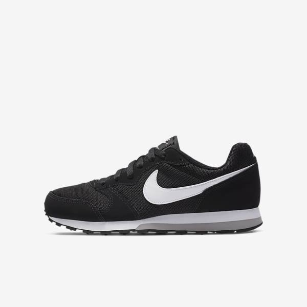 Nike MD Runner 2 Older Kids\' Sneakers Black / Grey / White | NK165KSA