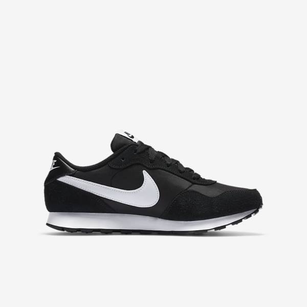 Nike MD Valiant Older Kids' Sneakers Black / White | NK560YQM