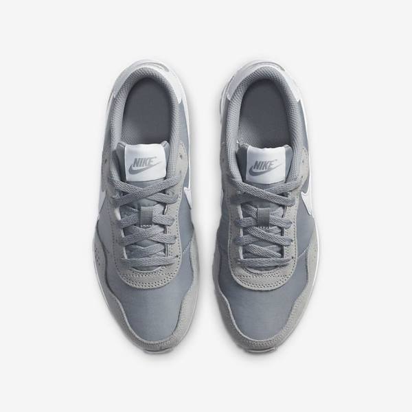 Nike MD Valiant Older Kids' Sneakers Grey / White | NK902HBC