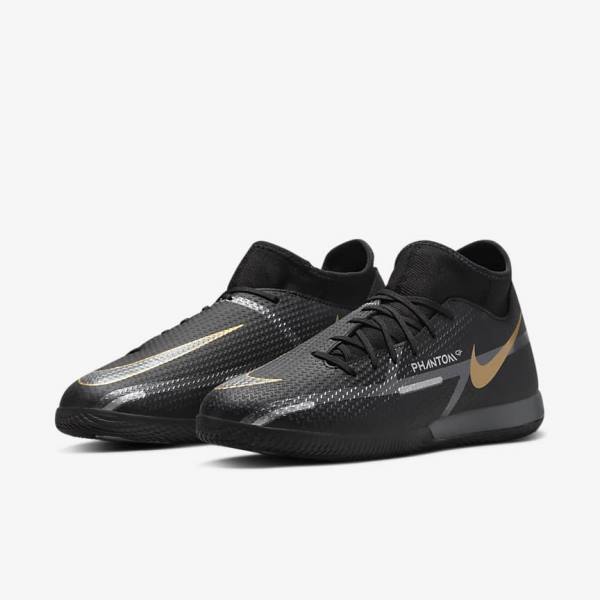 Nike Phantom GT2 Academy Dynamic Fit IC Indoor Court Women's Football Shoes Black / Metal Gold / Dark Grey / Metal Dark Grey | NK024XVK