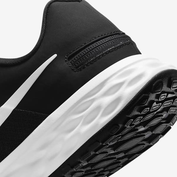 Nike Revolution 6 FlyEase Next Nature Easy-On-And-Off Road (Extra Wide) Men's Running Shoes Black / Grey / White | NK190DFY