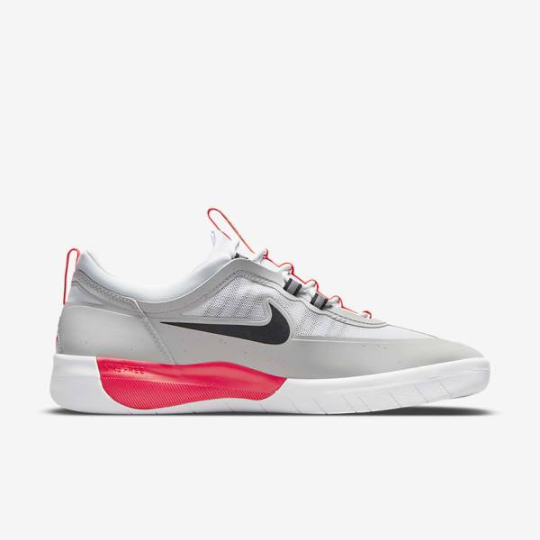 Nike SB Nyjah Free 2 Women's Skate Shoes Grey / White / Light Red / Black | NK631QLO