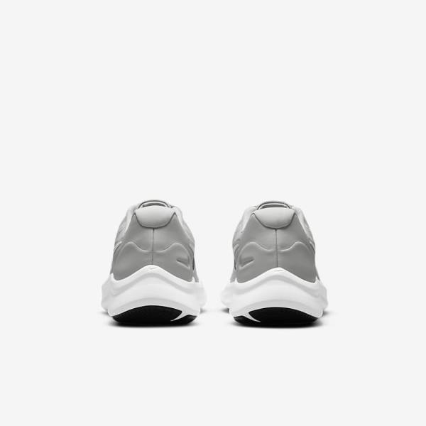 Nike Star Runner 3 Older Road Kids' Running Shoes Light Grey / Black | NK187UCN